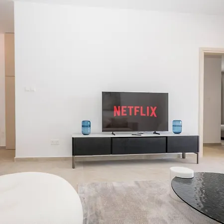 Apartmán Kalamon Luxury 202 W Pool And Gym Larnaca