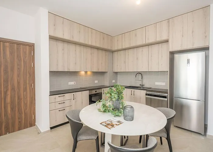 Kalamon Luxury 202 W Pool And Gym *