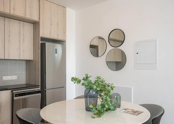 Kalamon Luxury 202 W Pool And Gym *