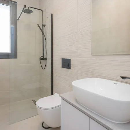 Kalamon Luxury 202 W Pool And Gym *