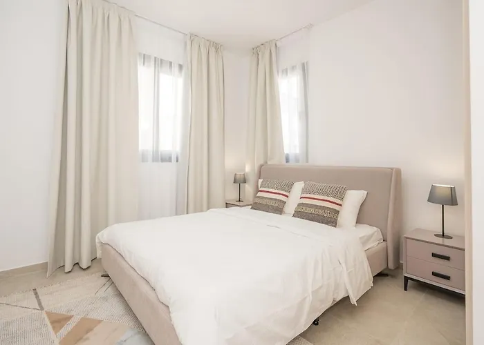 Daire Kalamon Luxury 202 W Pool And Gym Larnaca