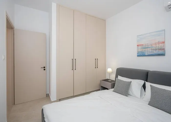 Kalamon Luxury 202 W Pool And Gym Larnaca