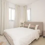 Apartman Kalamon Luxury 202 W Pool And Gym Lárnaka